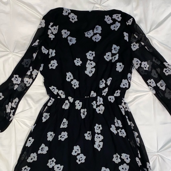 Express Dress - Size M - Picture 3 of 3